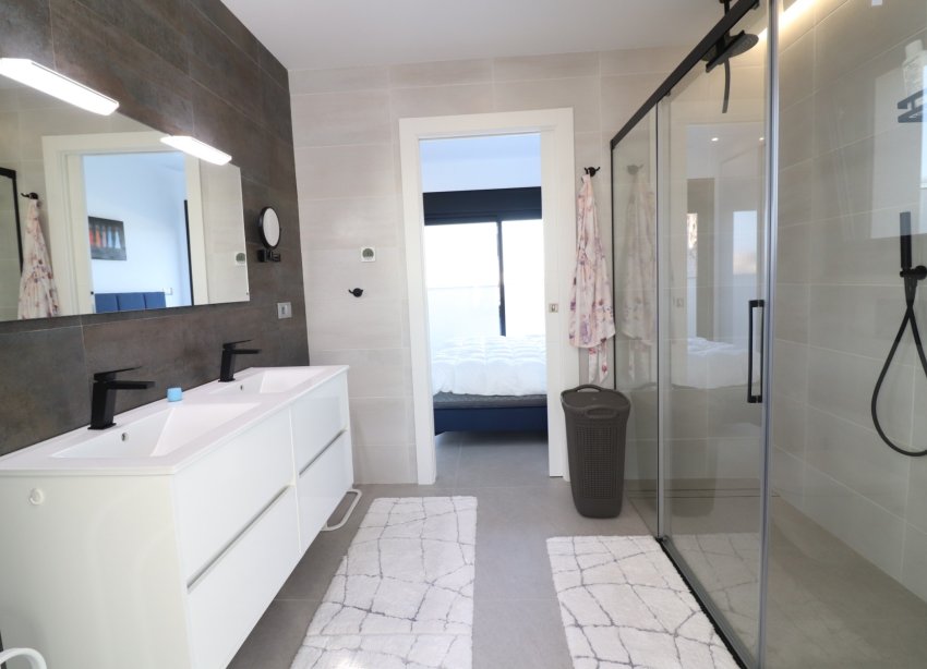 Resale - Villa / House - Formentera del Segura - Fincas de La Vega