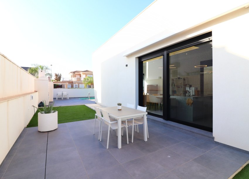 Resale - Villa / House - Formentera del Segura - Fincas de La Vega