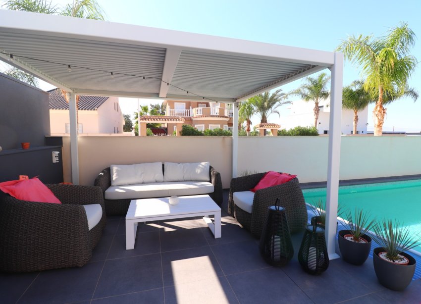 Resale - Villa / House - Formentera del Segura - Fincas de La Vega