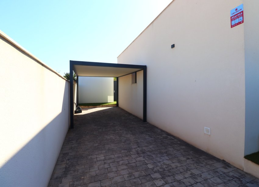 Resale - Villa / House - Formentera del Segura - Fincas de La Vega