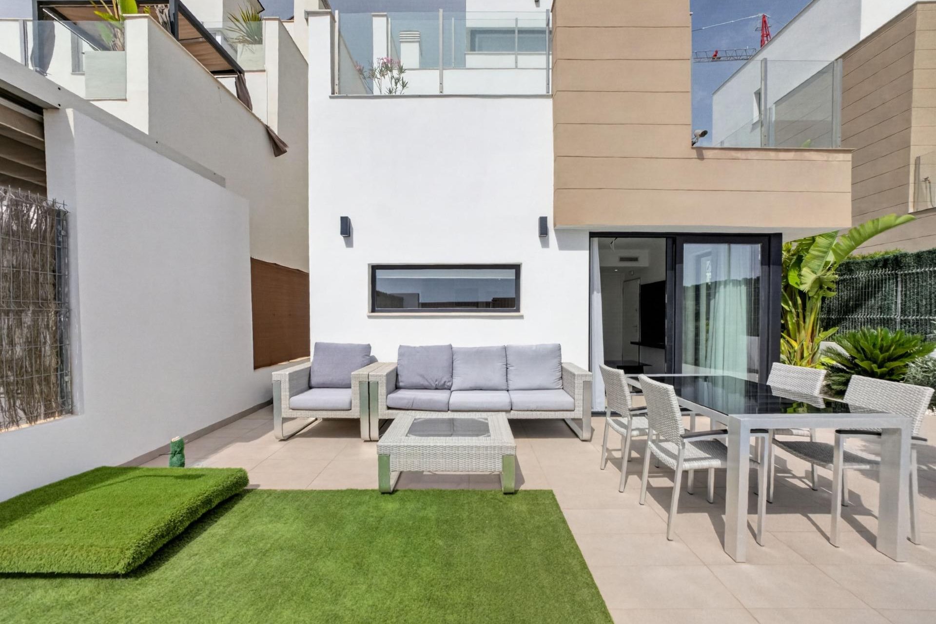 Resale - Villa / House - Guardamar del Segura - El Raso