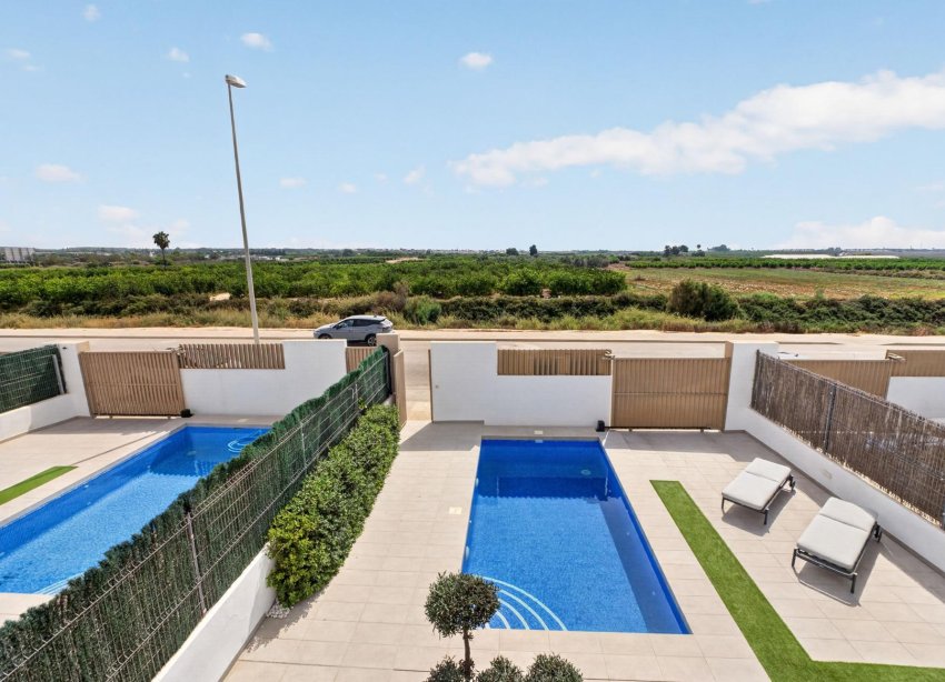 Resale - Villa / House - Guardamar del Segura - El Raso
