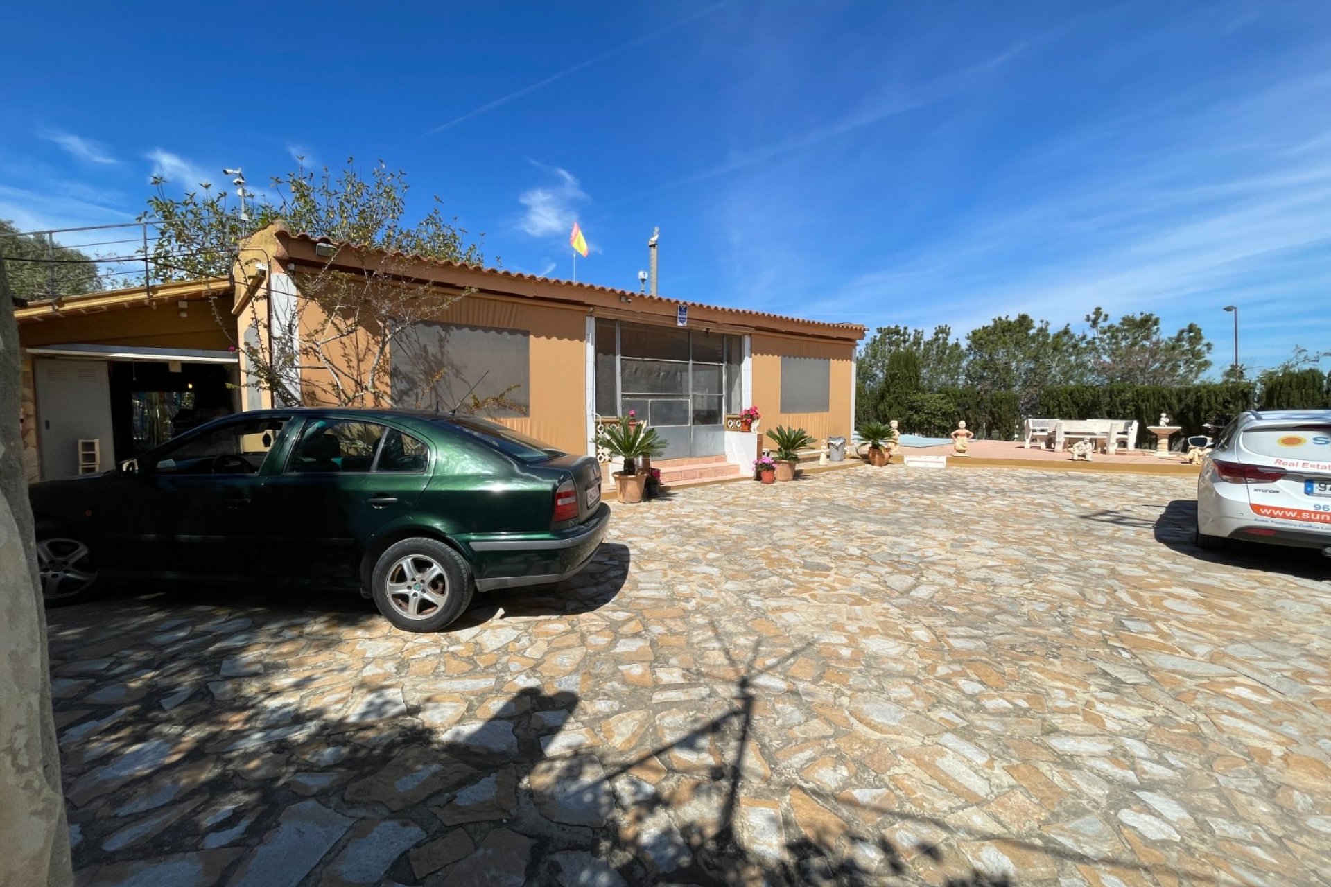 Resale - Villa / House - Guardamar del Segura - Valencian Community