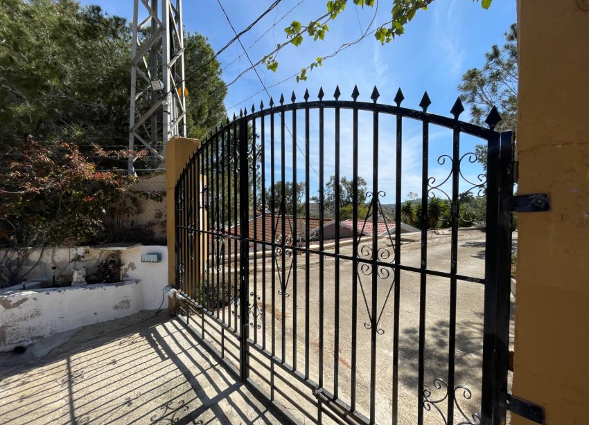 Resale - Villa / House - Guardamar del Segura - Valencian Community