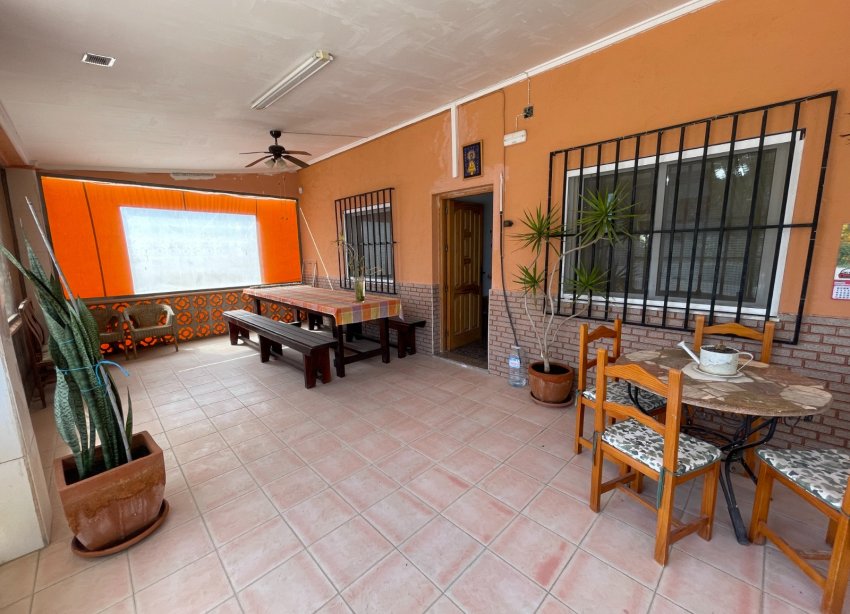 Resale - Villa / House - Guardamar del Segura - Valencian Community