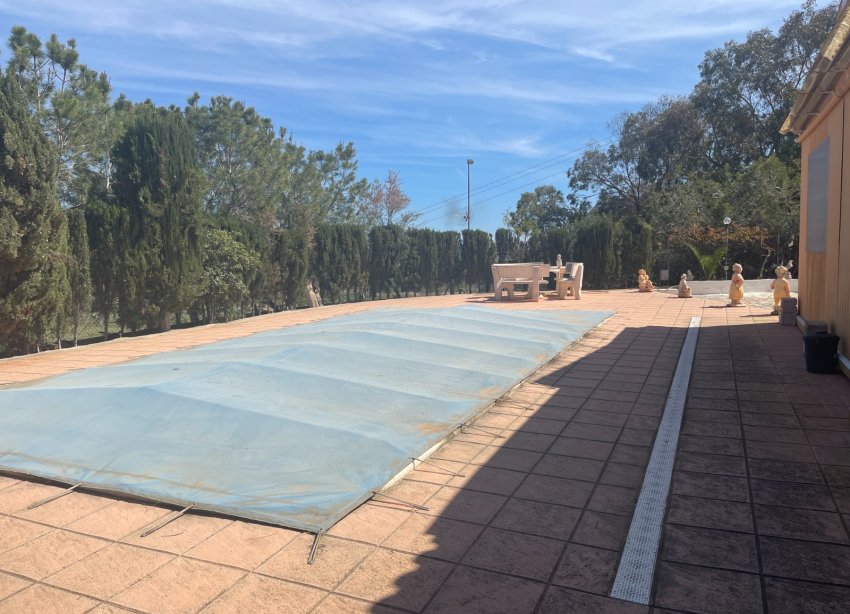 Resale - Villa / House - Guardamar del Segura - Valencian Community