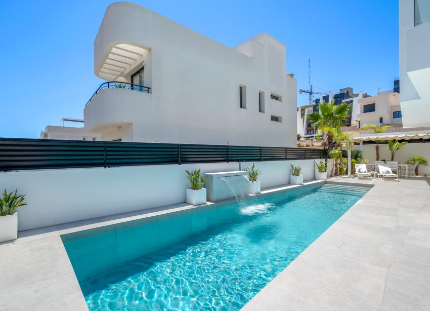 Resale - Villa / House - Guardamar del Segura