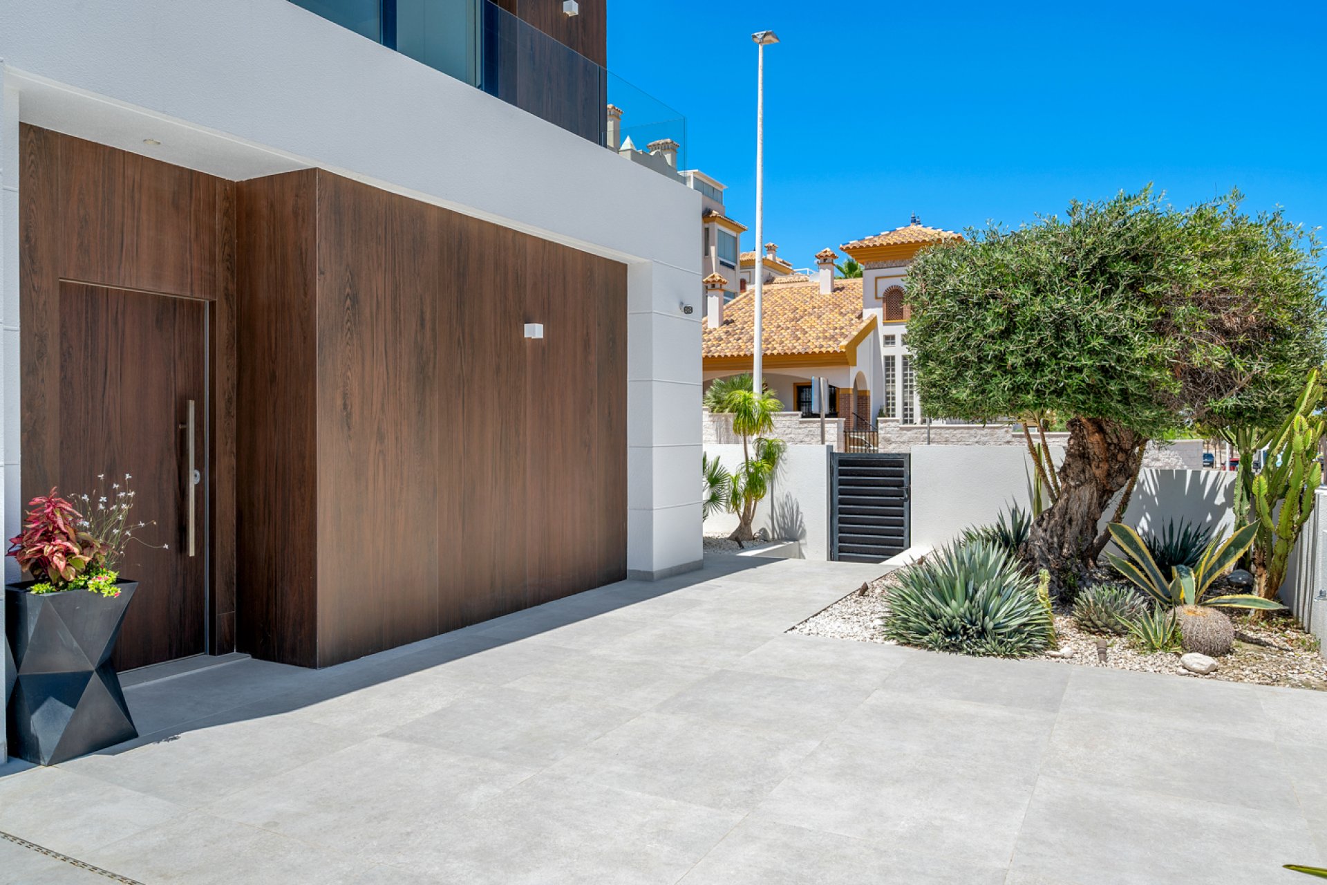 Resale - Villa / House - Guardamar del Segura