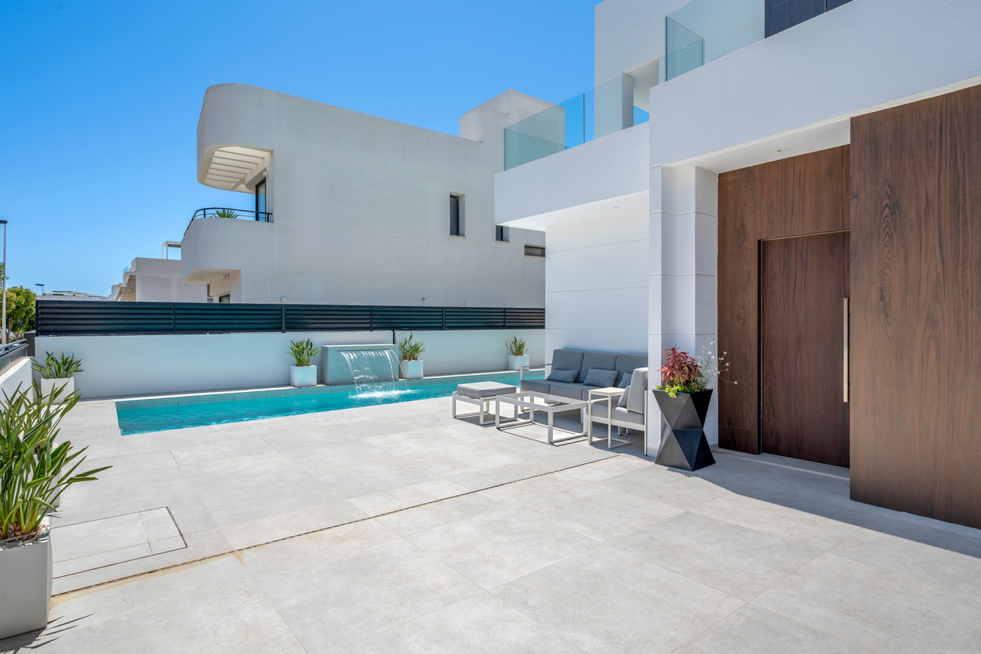 Resale - Villa / House - Guardamar del Segura