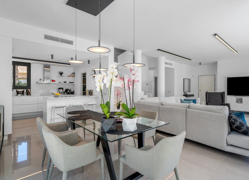 Resale - Villa / House - Guardamar del Segura