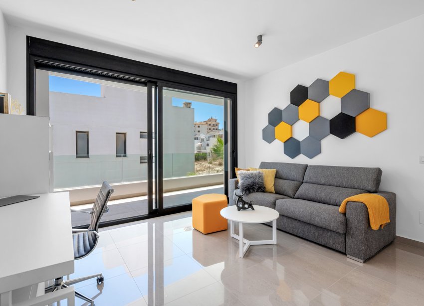 Resale - Villa / House - Guardamar del Segura