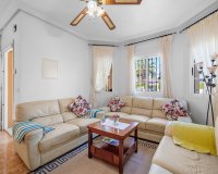 Resale - Villa / House - Guardamar del Segura