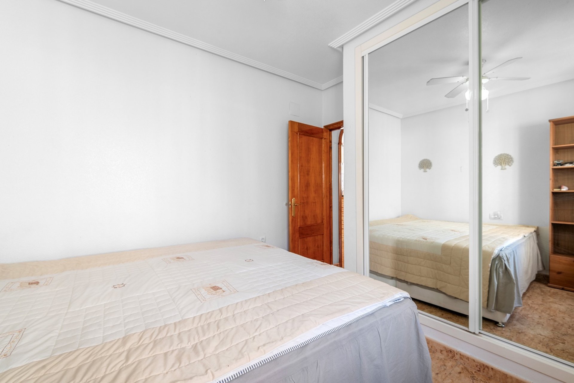 Resale - Villa / House - Guardamar del Segura