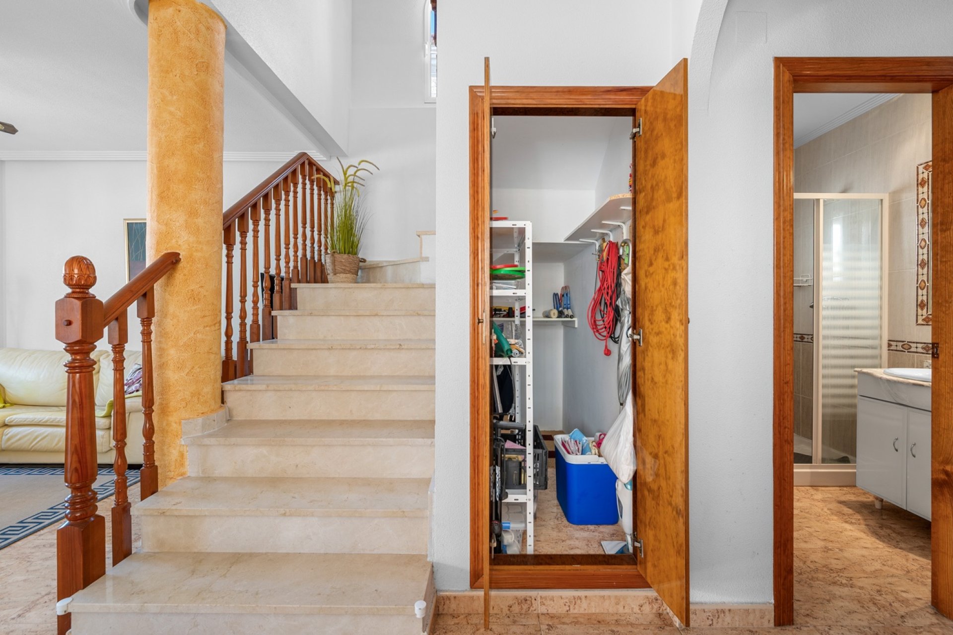 Resale - Villa / House - Guardamar del Segura