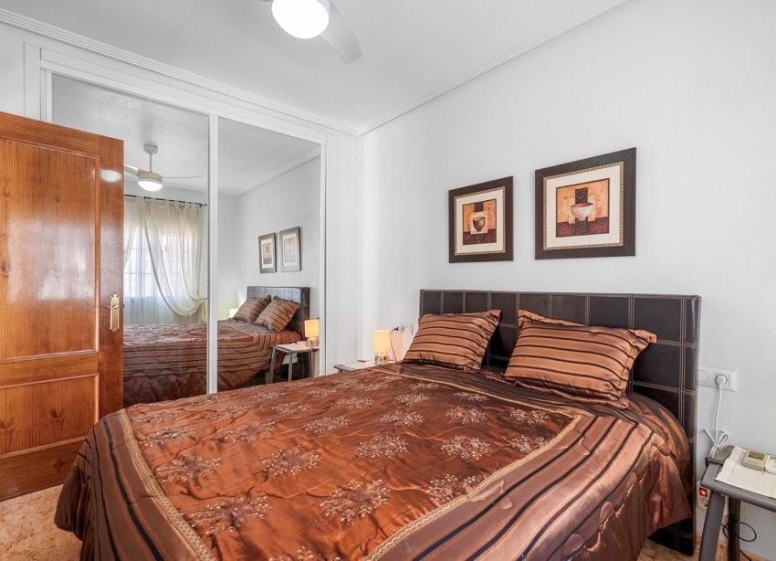Resale - Villa / House - Guardamar del Segura