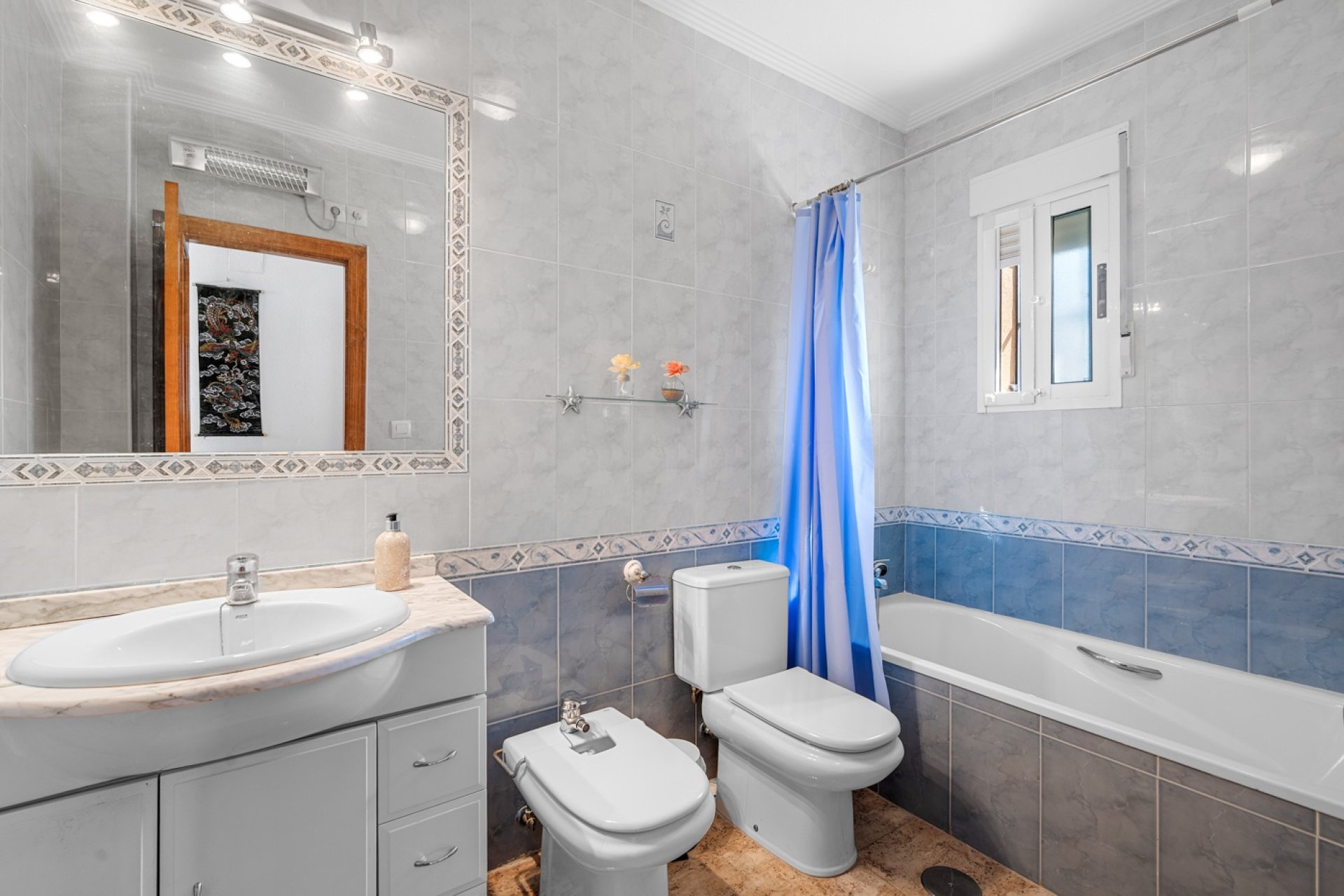 Resale - Villa / House - Guardamar del Segura