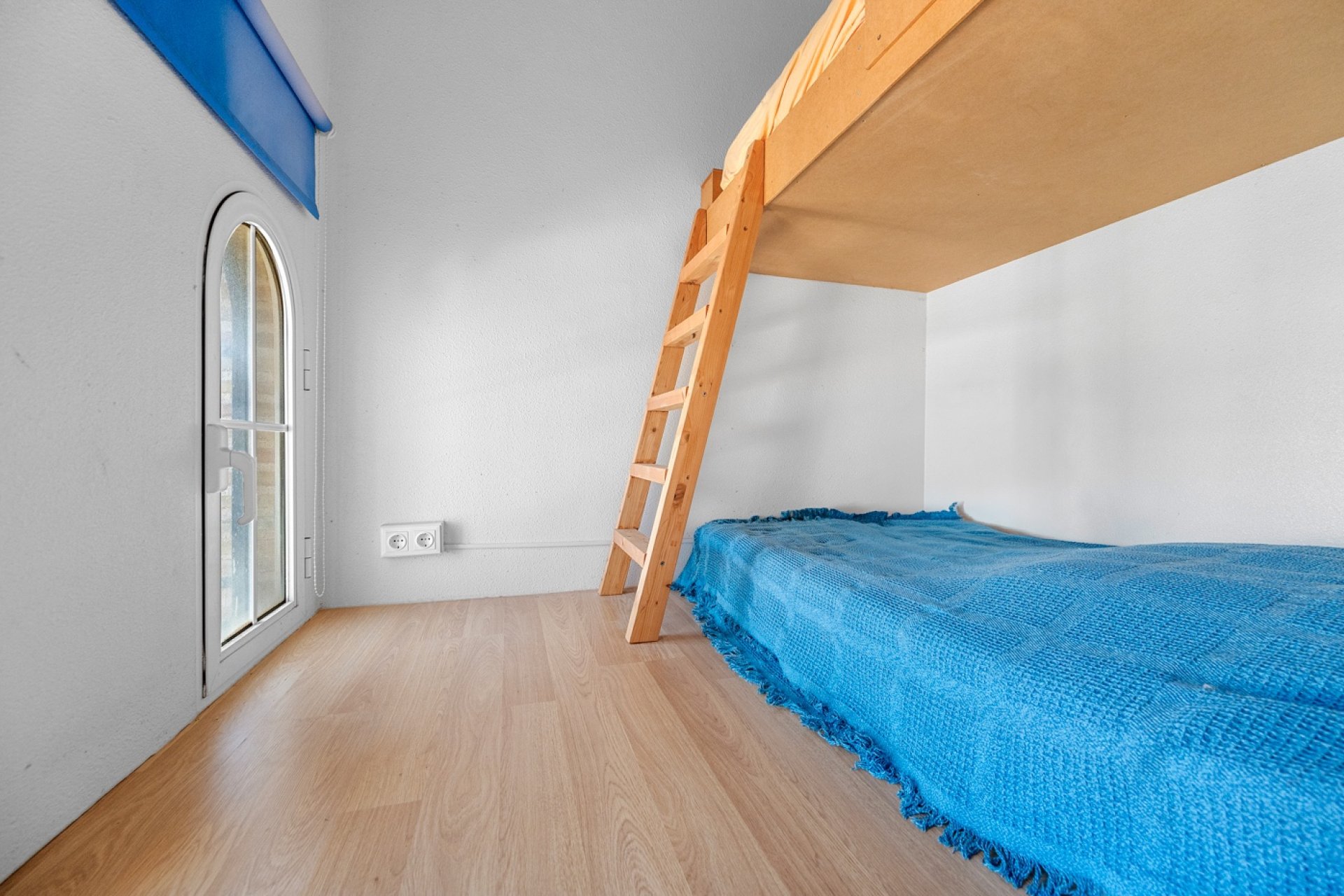 Resale - Villa / House - Guardamar del Segura
