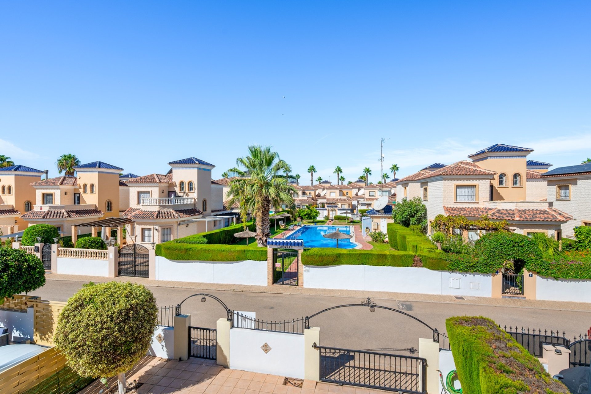 Resale - Villa / House - Guardamar del Segura