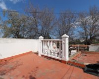Resale - Villa / House - Heredades
