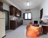 Resale - Villa / House - Heredades