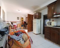 Resale - Villa / House - Heredades