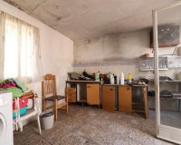 Resale - Villa / House - Heredades