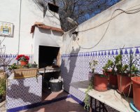Resale - Villa / House - Heredades
