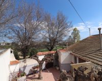 Resale - Villa / House - Heredades