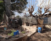 Resale - Villa / House - Heredades