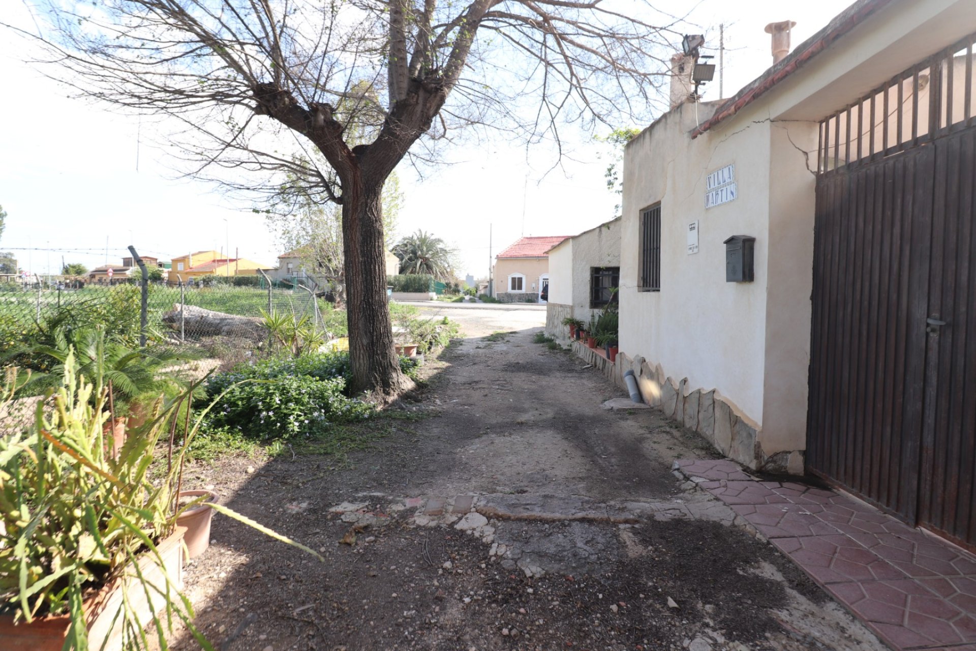 Resale - Villa / House - Heredades