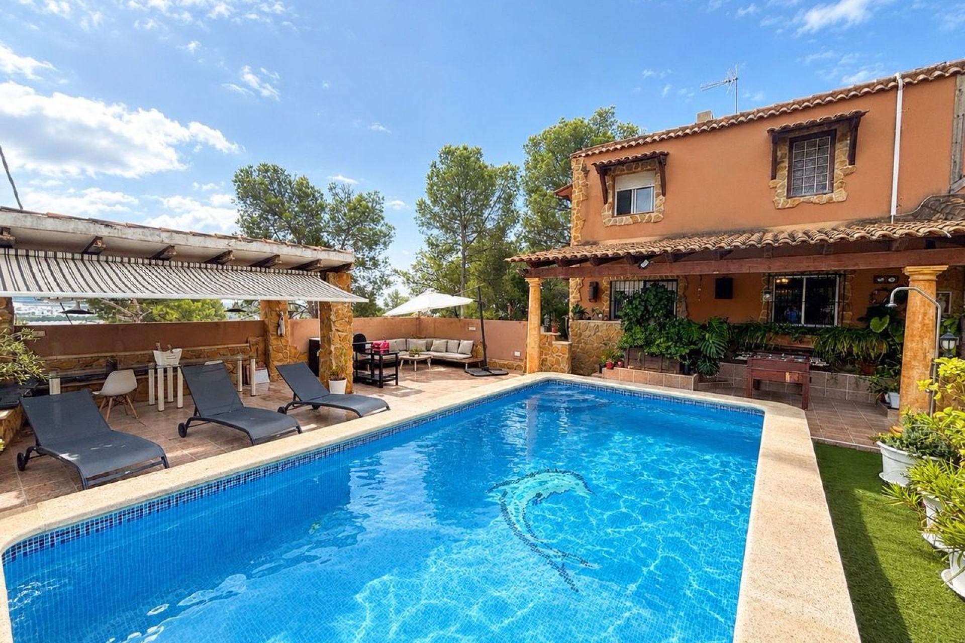 Resale - Villa / House - Jacarilla