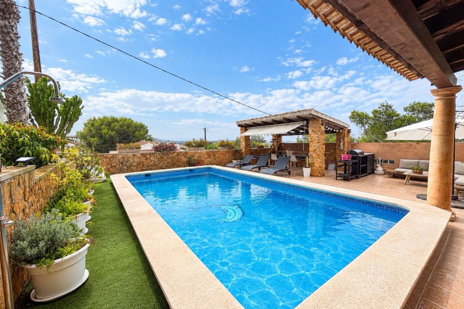 Resale - Villa / House - Jacarilla