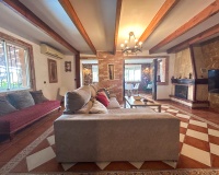 Resale - Villa / House - Jacarilla