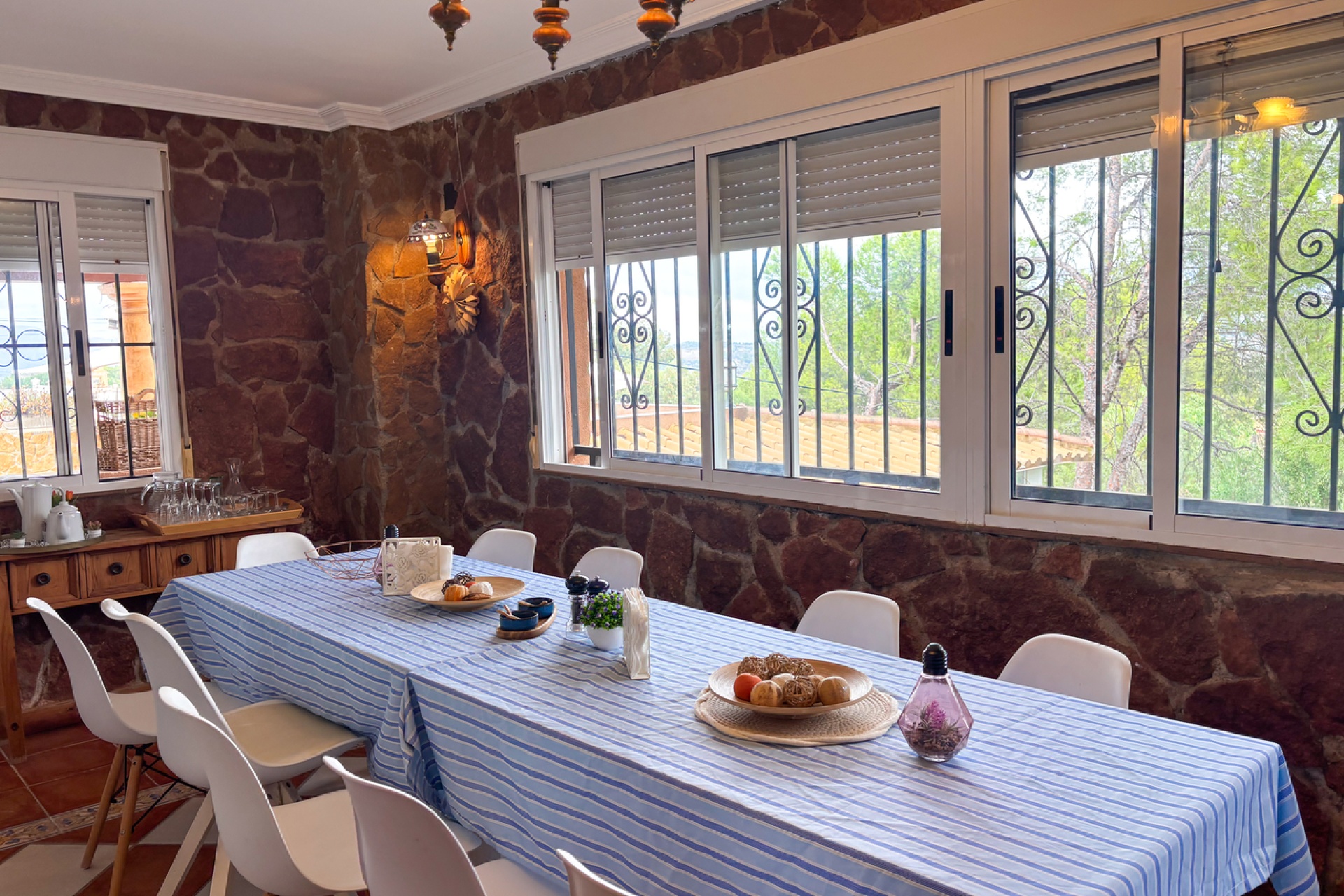 Resale - Villa / House - Jacarilla