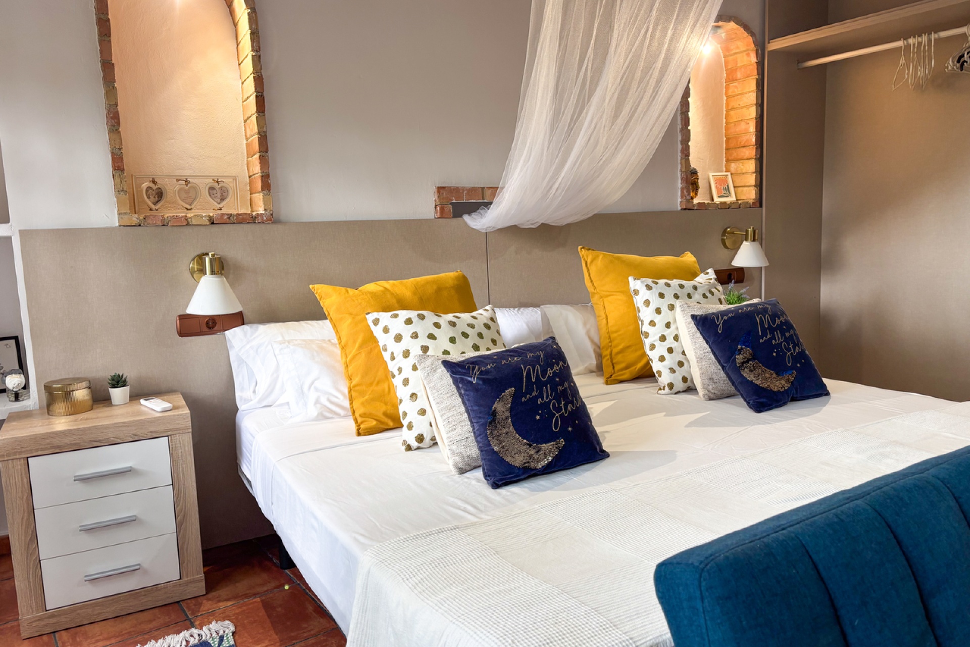 Resale - Villa / House - Jacarilla