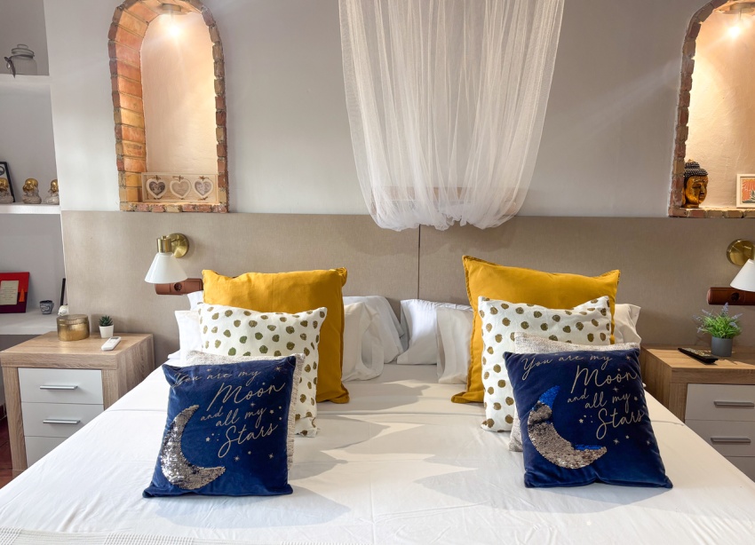 Resale - Villa / House - Jacarilla