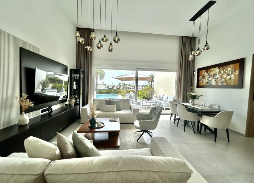 Resale - Villa / House - La Finca Golf - La Finca Golf Resort