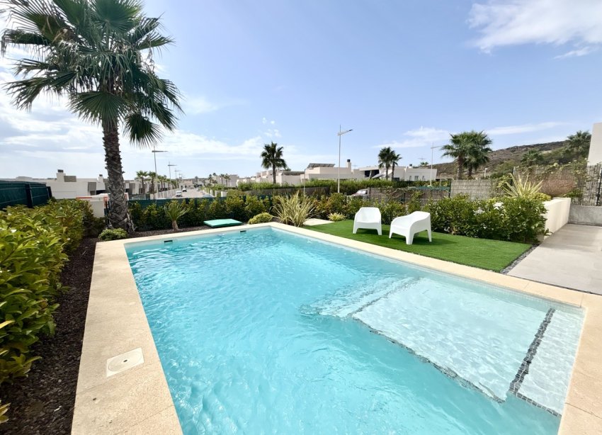Resale - Villa / House - La Finca Golf - La Finca Golf Resort