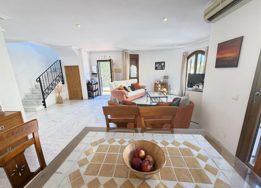 Resale - Villa / House - La Finca Golf - La Finca Golf Resort