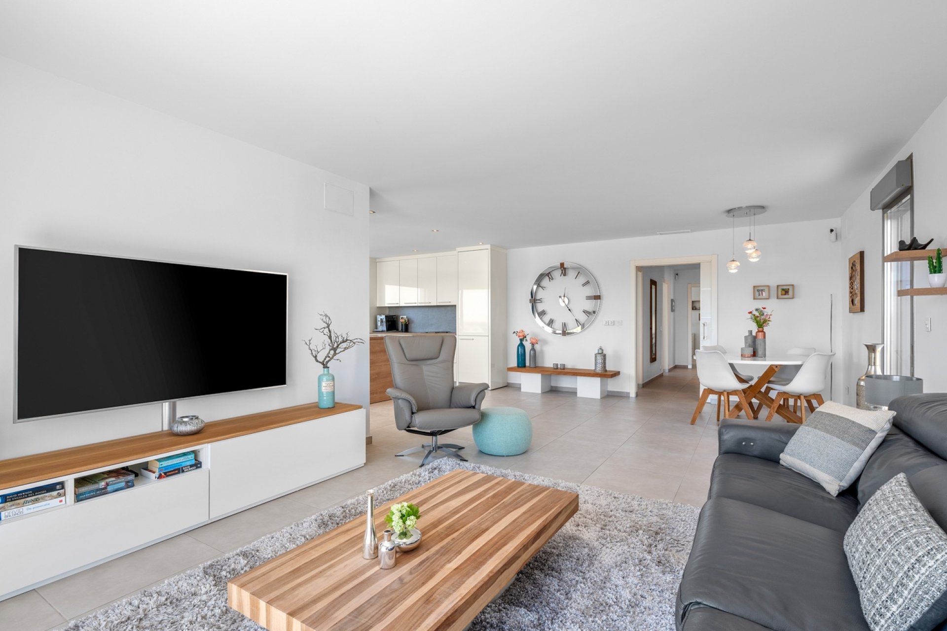 Resale - Villa / House - La Marina