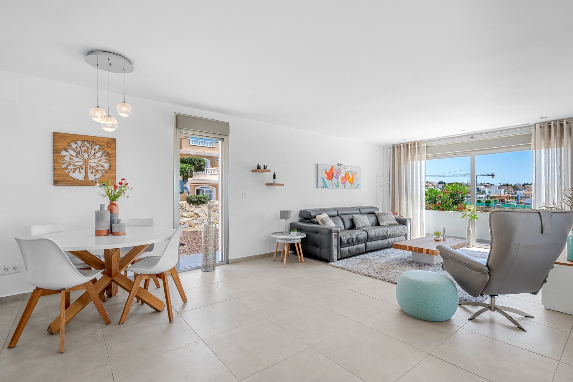 Resale - Villa / House - La Marina