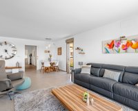 Resale - Villa / House - La Marina