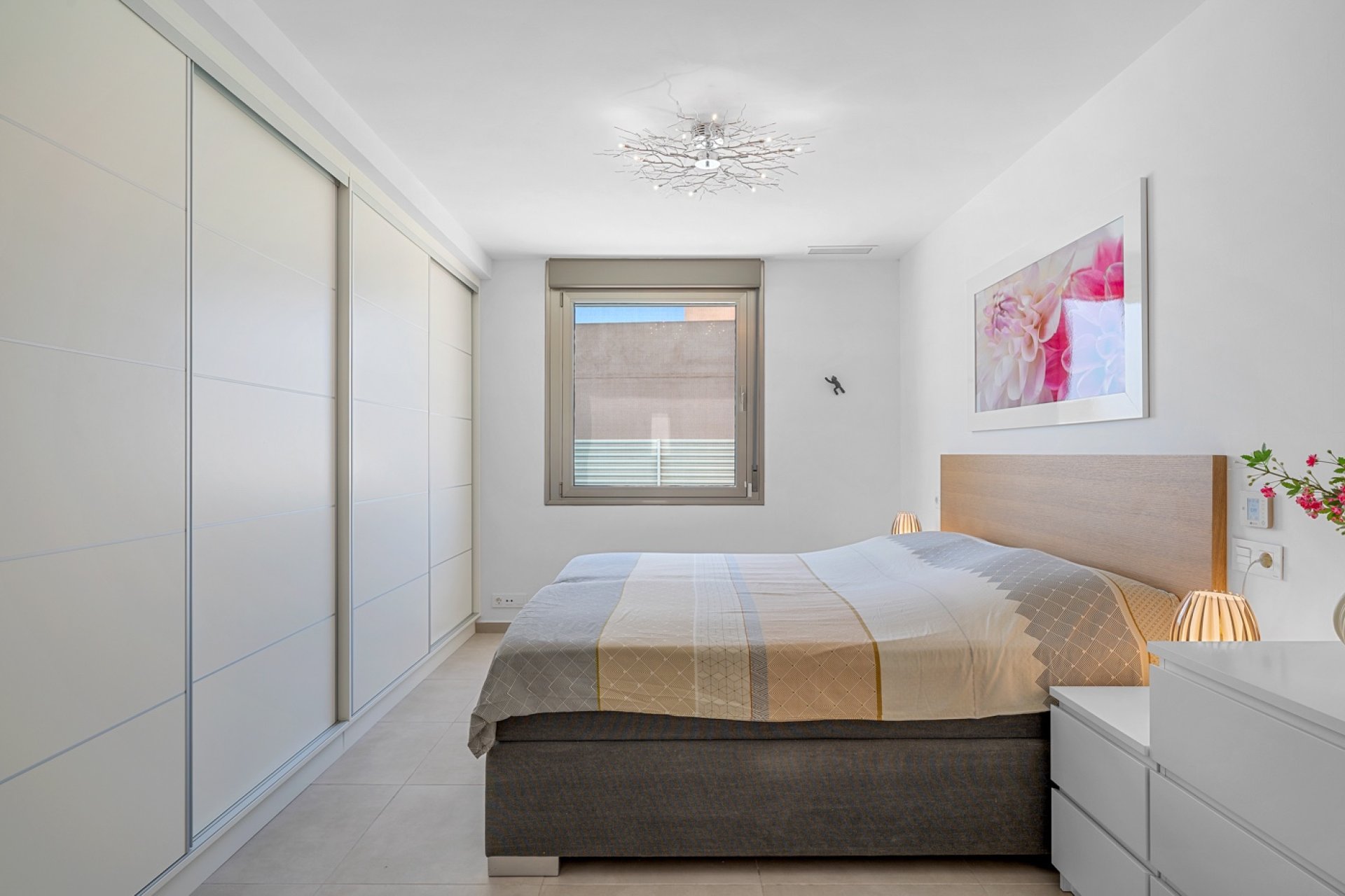 Resale - Villa / House - La Marina
