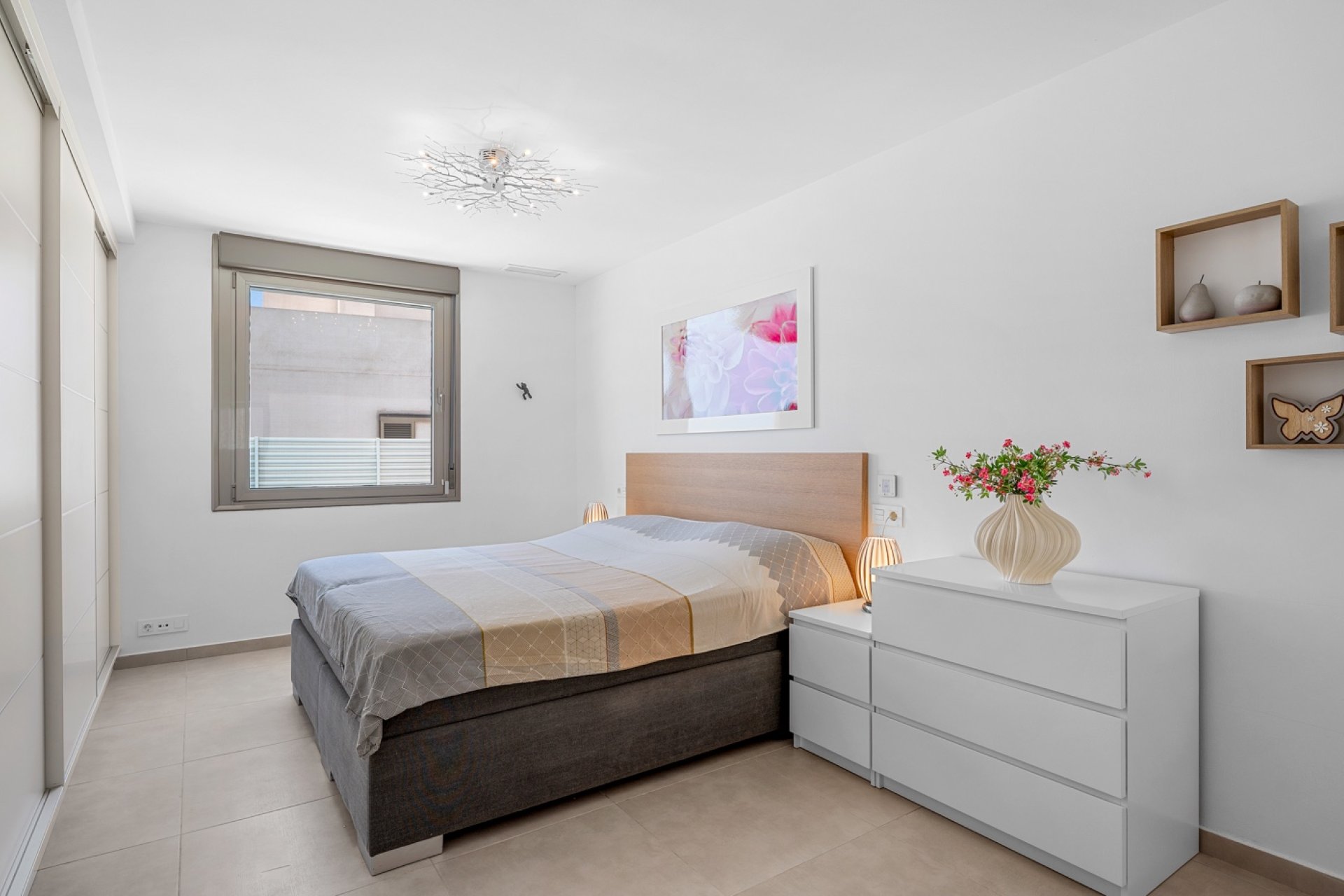 Resale - Villa / House - La Marina