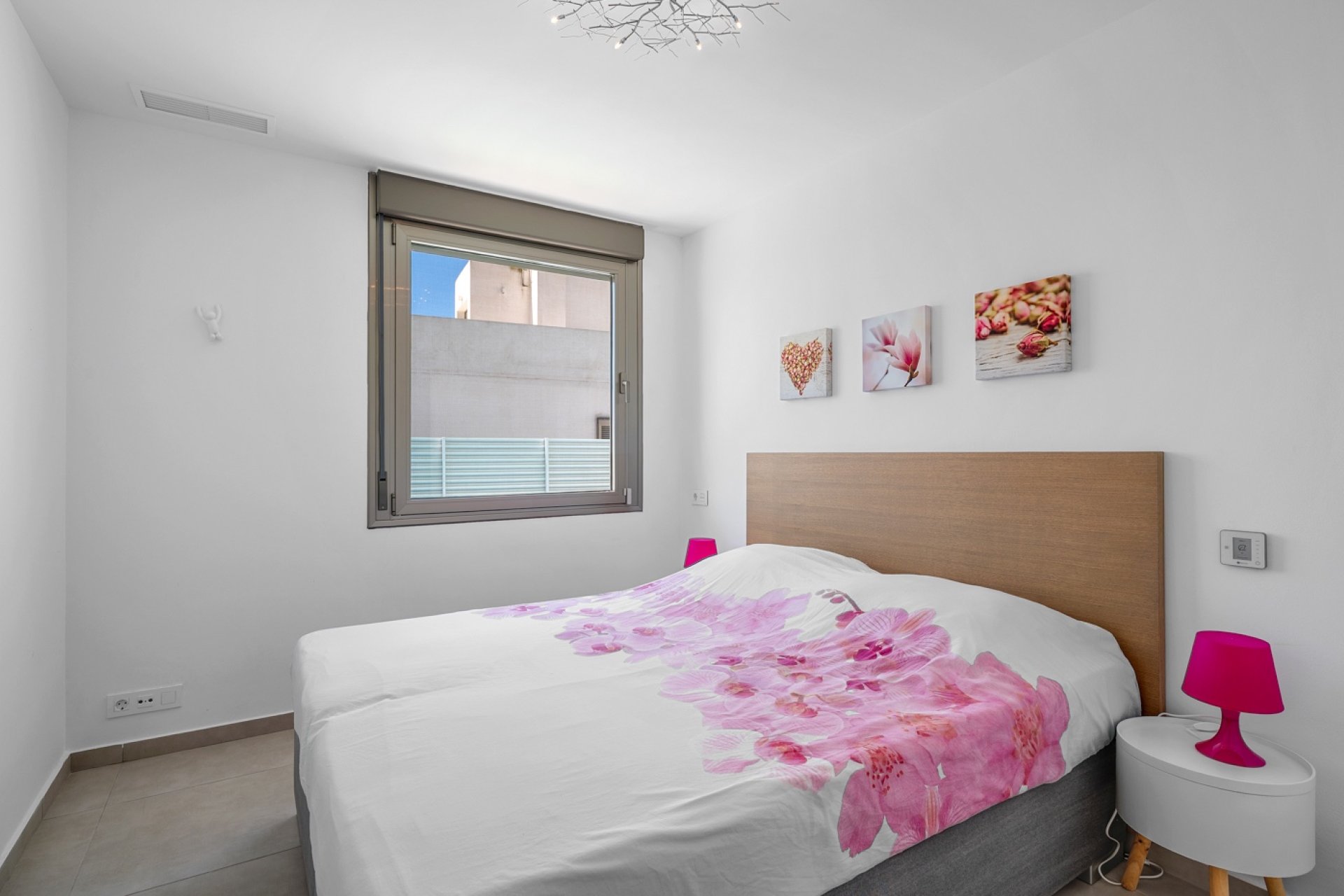 Resale - Villa / House - La Marina