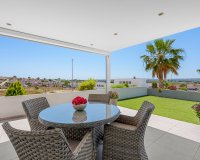 Resale - Villa / House - La Marina