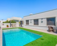Resale - Villa / House - La Marina