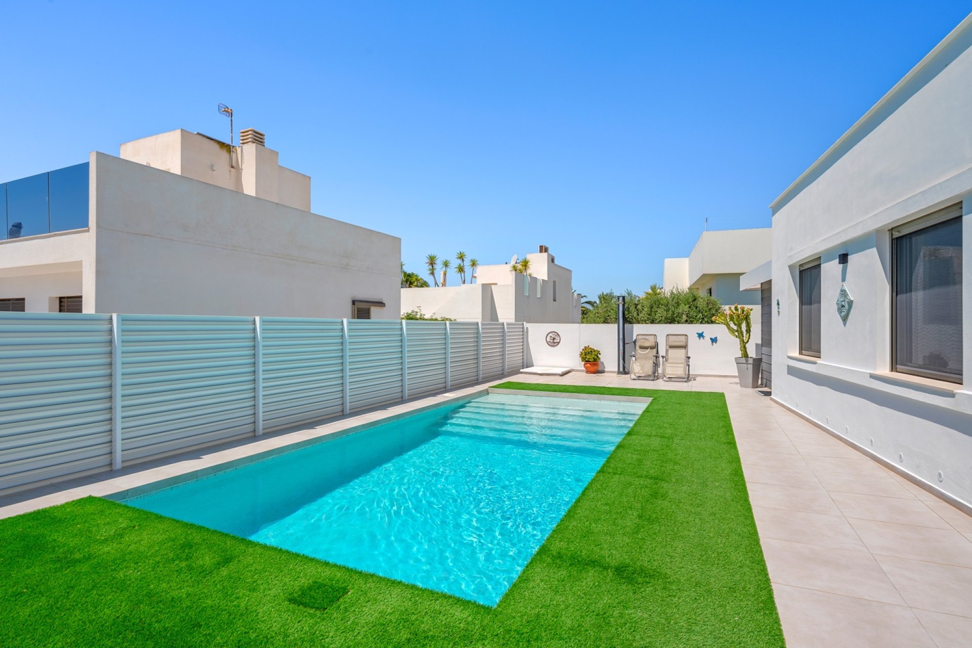 Resale - Villa / House - La Marina