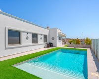 Resale - Villa / House - La Marina