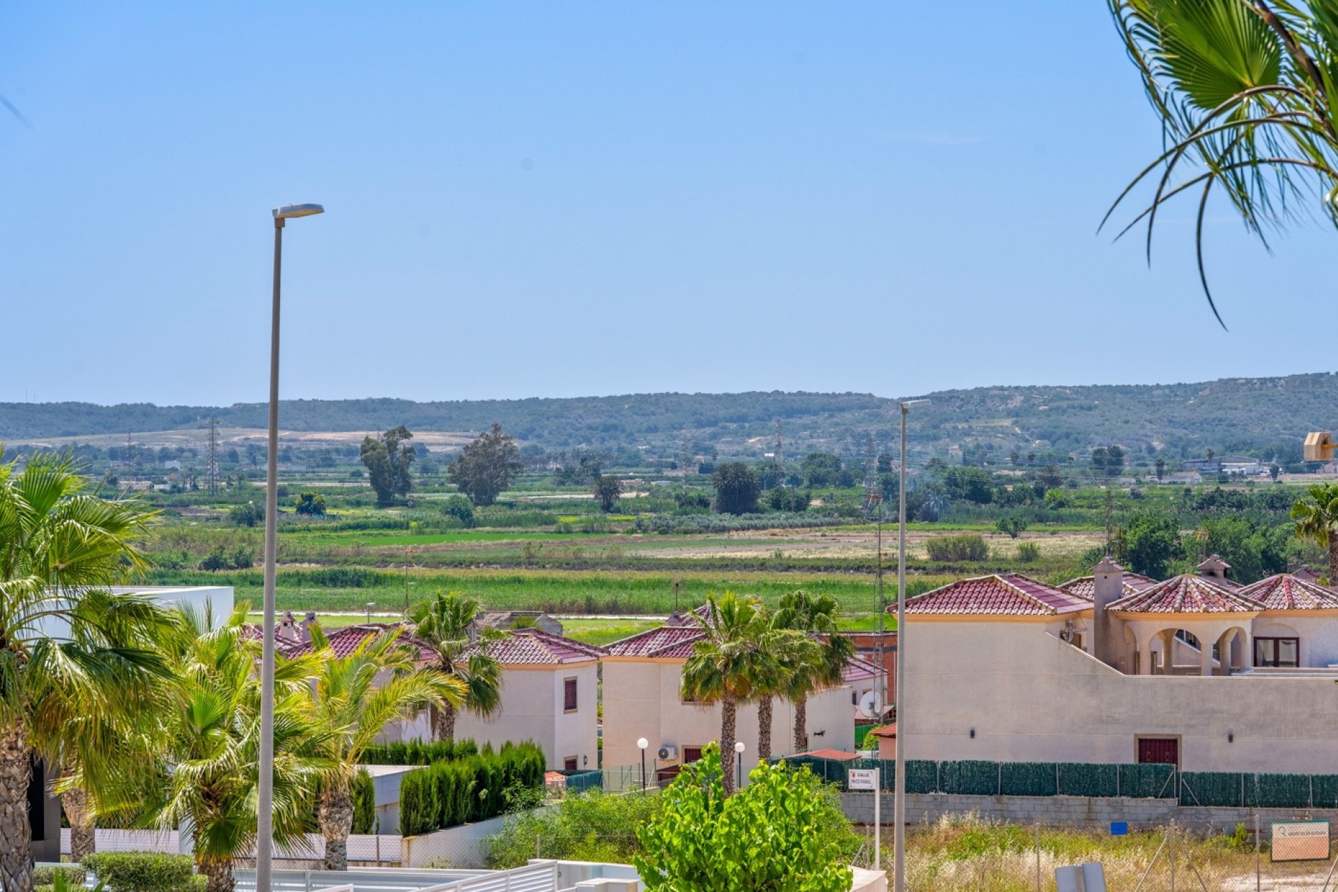 Resale - Villa / House - La Marina